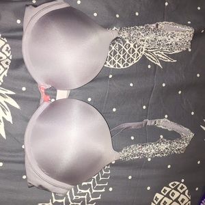 Victoria’s Secret Bra
